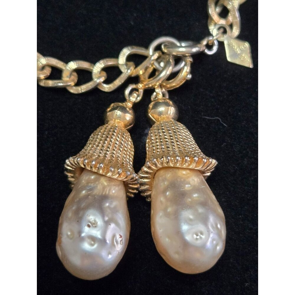 Vintage Sarah Coventry Goldtone and Faux Pearl Necklace